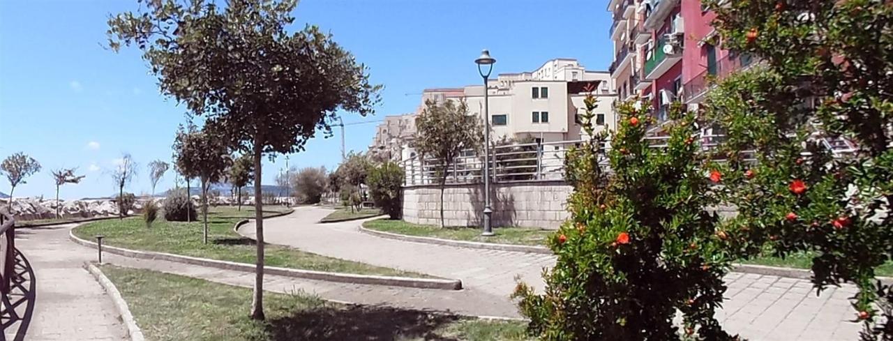 Valerio'S Flat Apartment Pozzuoli Exterior photo